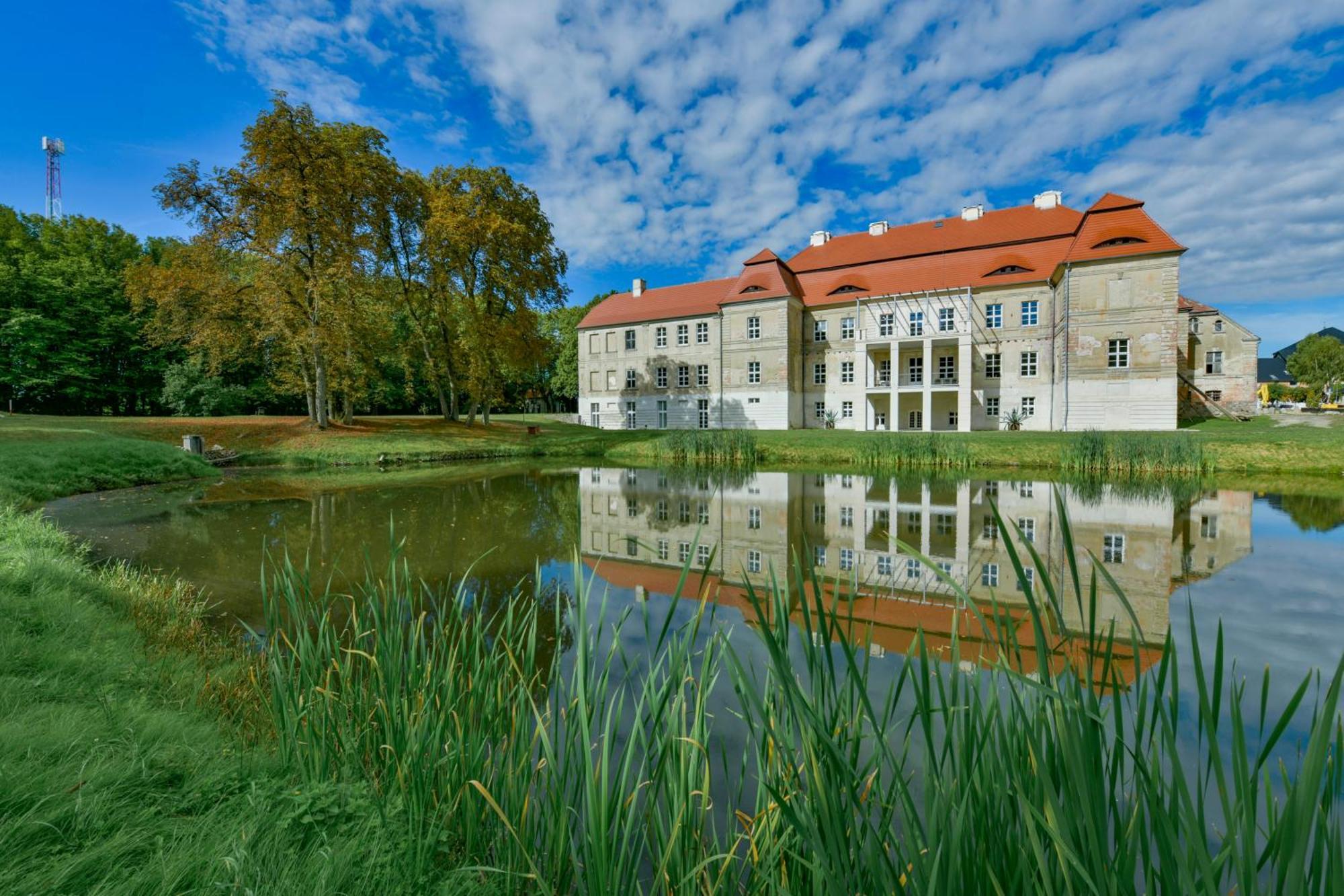 Palac Siemczyno Hotel Kültér fotó